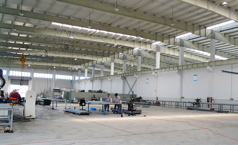 華燁篷房每天都要打掃廠房 華燁篷房每天都要打掃廠房