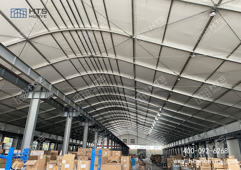 工廠可拆卸篷房在工廠內進行預生產,現場拼裝 工廠可拆卸篷房在工廠內進行預生產,現場拼裝