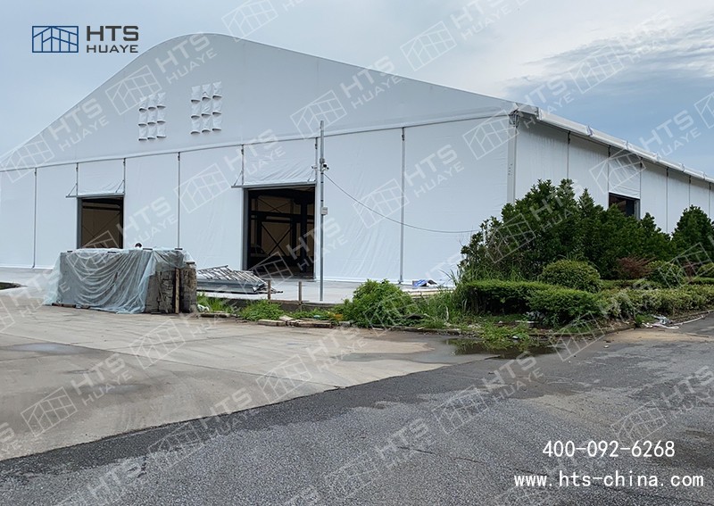 想要短期內(nèi)快速建造或擴(kuò)建倉(cāng)儲(chǔ)空間,可以直接選擇拼裝篷房倉(cāng)庫(kù) 想要短期內(nèi)快速建造或擴(kuò)建倉(cāng)儲(chǔ)空間,可以直接選擇拼裝篷房倉(cāng)庫(kù)