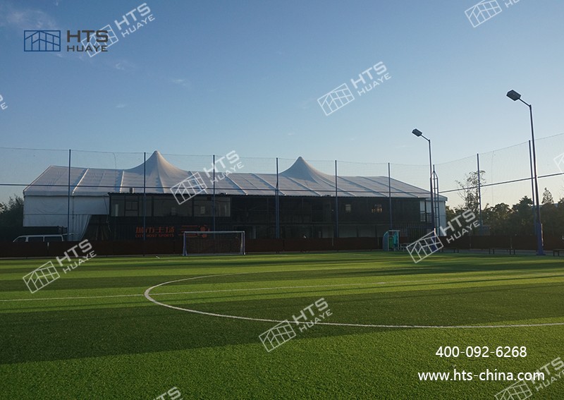 工廠預制化生產的足球場篷房為體育建設提供了一種高效的解決方案 工廠預制化生產的足球場篷房為體育建設提供了一種高效的解決方案