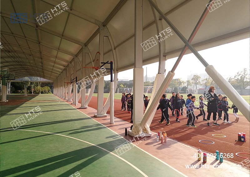 運(yùn)動(dòng)篷房為全民健身活動(dòng)提供了靈活、便捷的場(chǎng)地解決方案 運(yùn)動(dòng)篷房為全民健身活動(dòng)提供了靈活、便捷的場(chǎng)地解決方案
