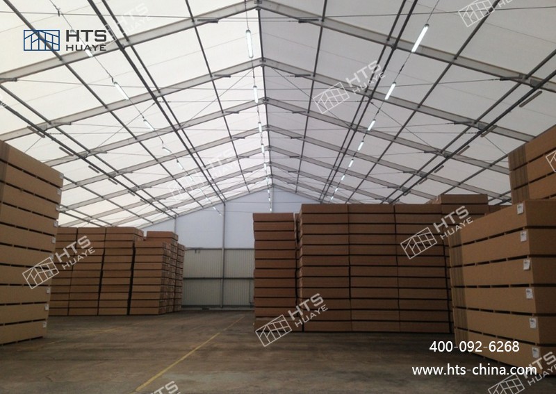 裝配式倉(cāng)庫(kù)篷房打破了高標(biāo)倉(cāng)與鋼構(gòu)倉(cāng) “雙雄并立” 的傳統(tǒng)格局